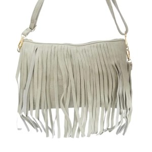 Γυναικεία τσάντα στο πλάι με κρόσσια από τεχνητό δέρμα.