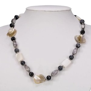 EHAWA Κολιέ Ατλάντα με νιφάδα χιονιού και οψιδιανό